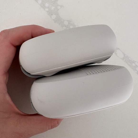 2 X BOSE SoundLink Micro Bluetooth Speakers - Picture 14 of 16